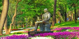 Discover the Natural Beauty of the Gulhane Garden